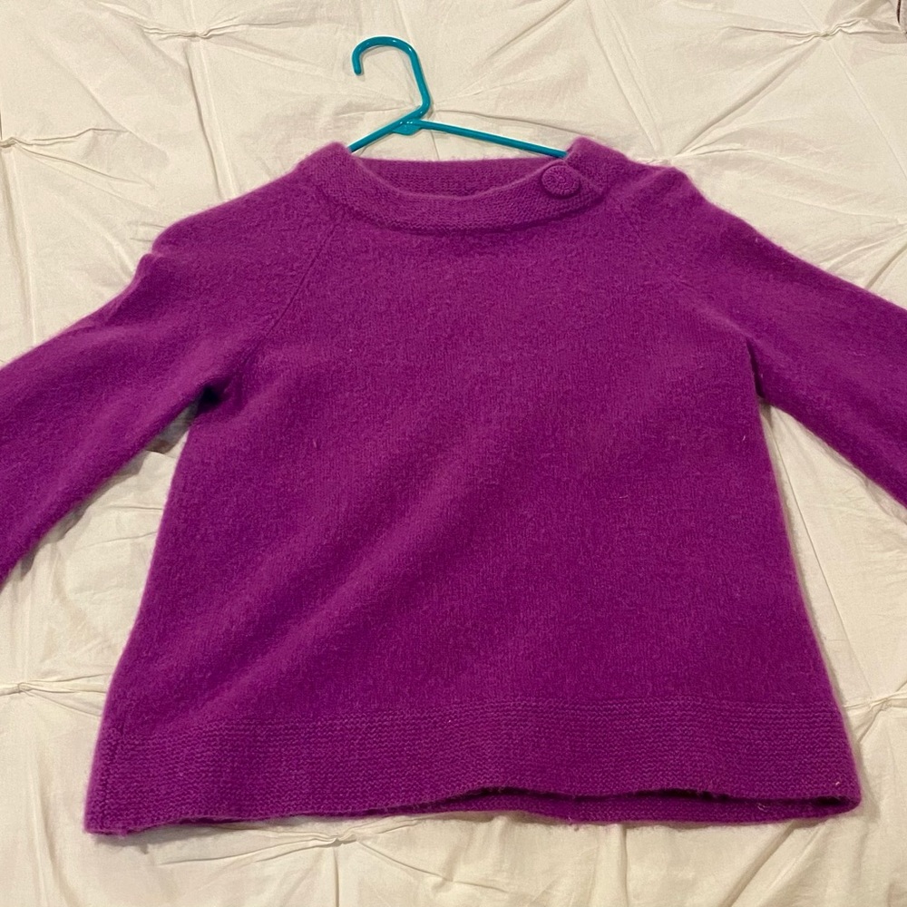 Beautiful cashmere sweater